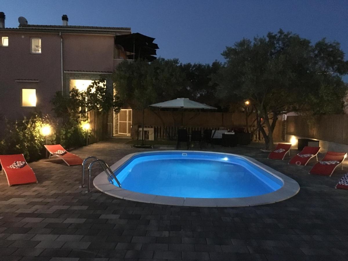 Apartment With Private Pool Sukošan Eksteriør bilde