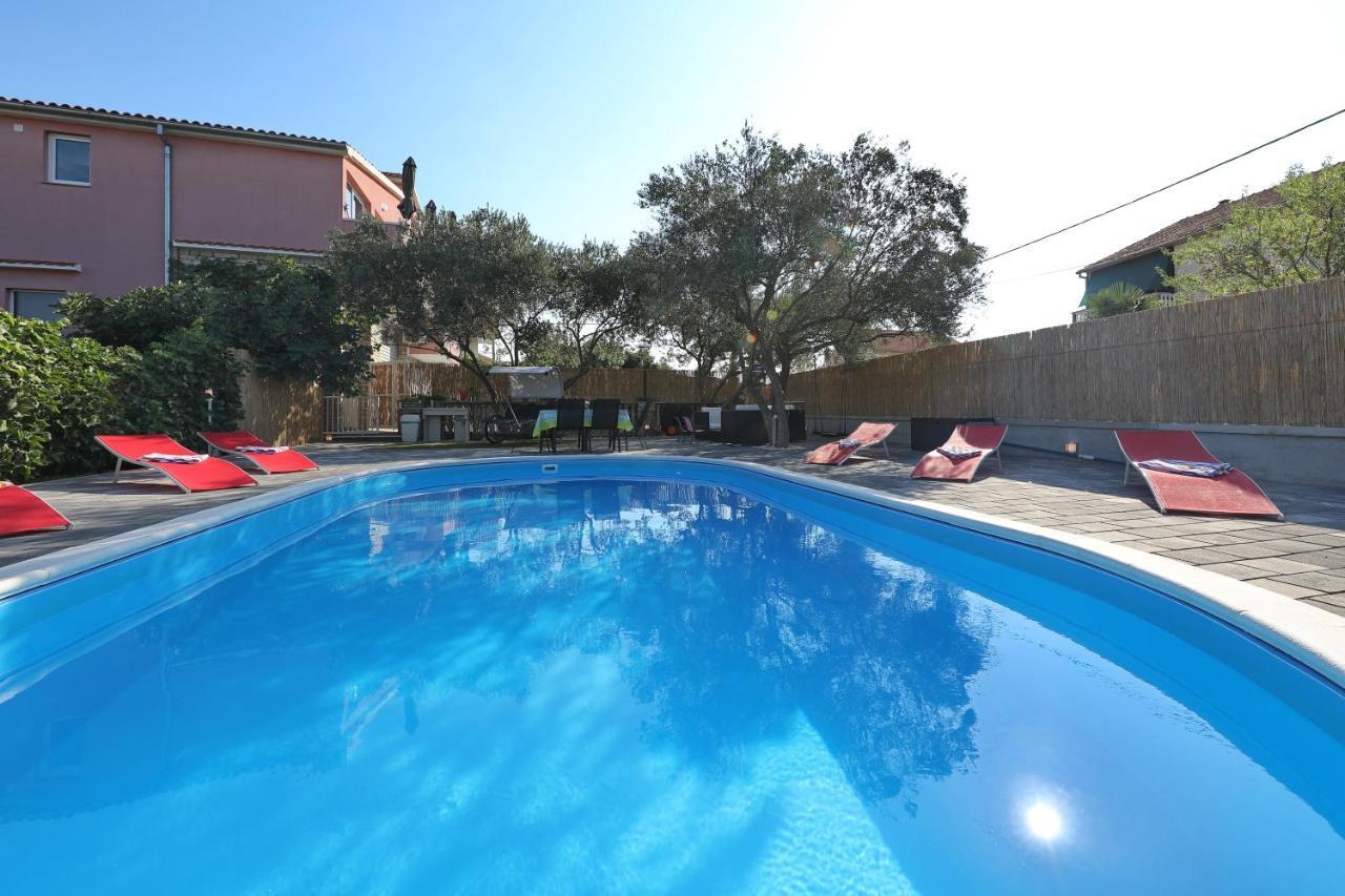 Apartment With Private Pool Sukošan Eksteriør bilde