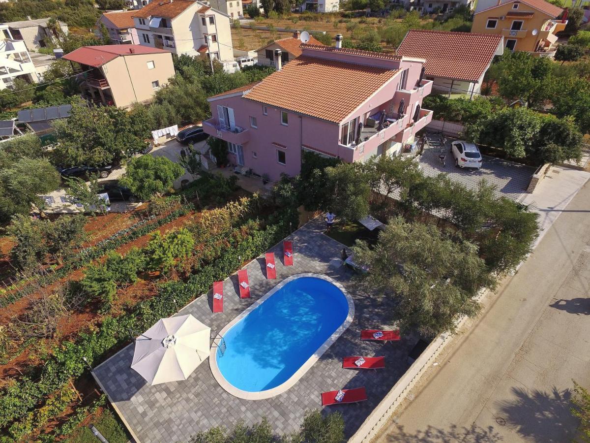 Apartment With Private Pool Sukošan Eksteriør bilde
