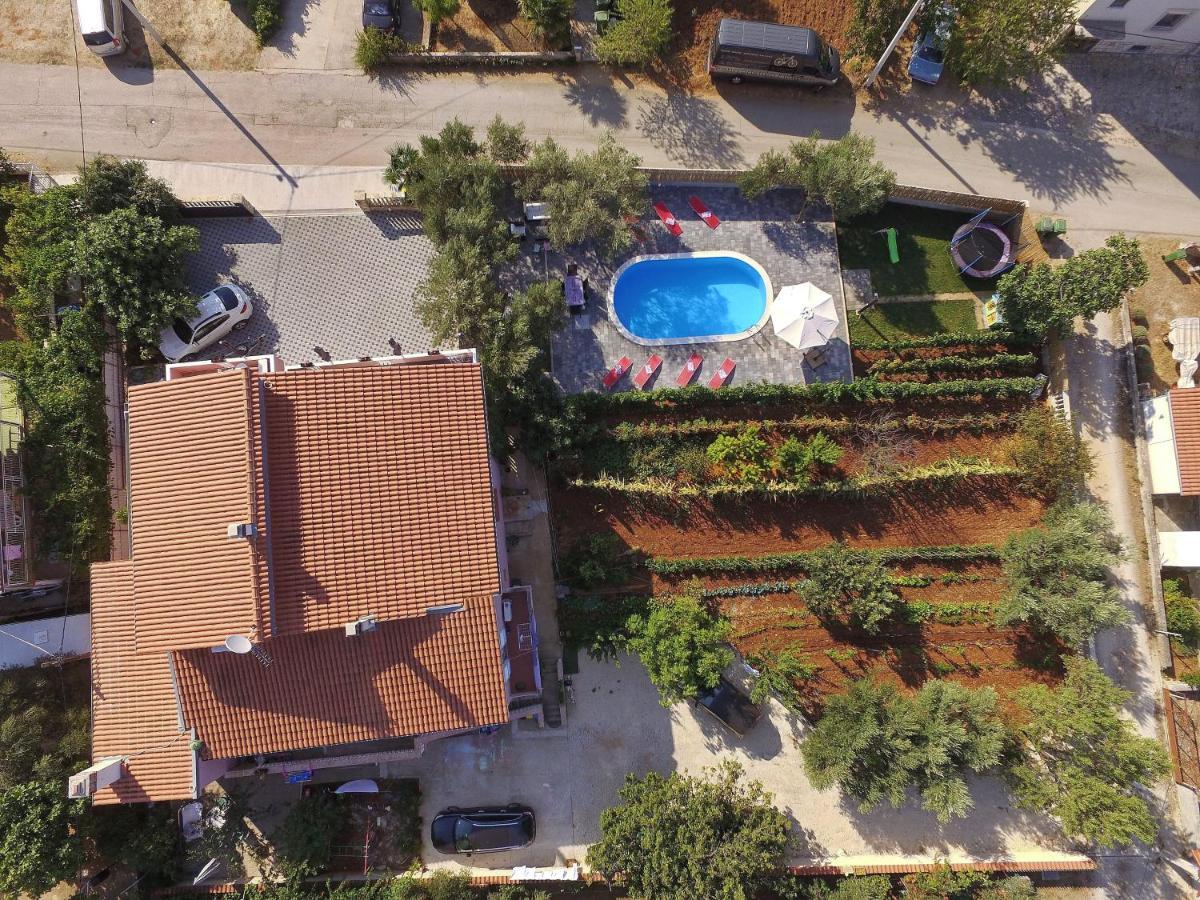 Apartment With Private Pool Sukošan Eksteriør bilde